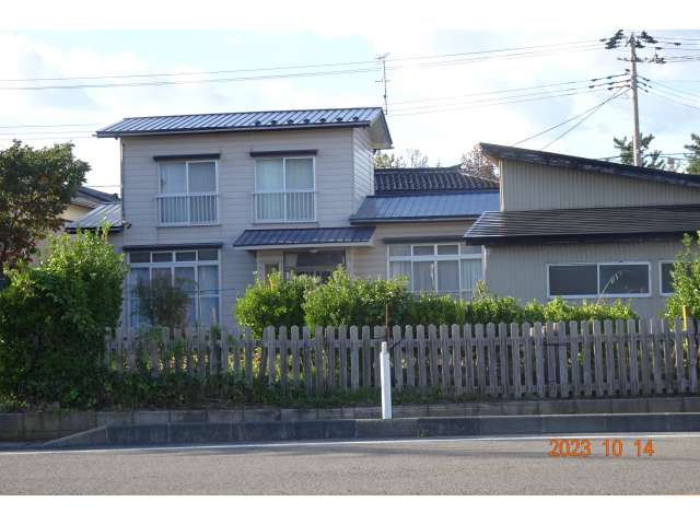由利本荘市 西目町出戸字浜山